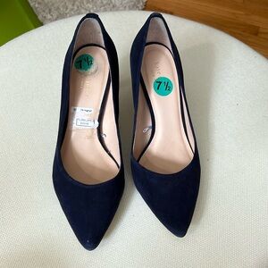 Kate Spade, Navy blue suede closed toe pumps, size 7.5